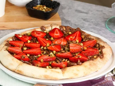 pizza de nutella con fresas